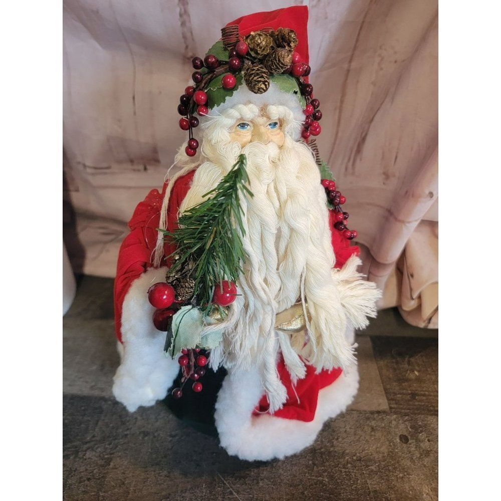 Mistletoe cranberry Santa Claus figure Decor Xmas